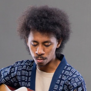 Kunci Gitar Lagu Raim Laode