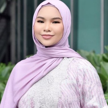 Aina Abdul