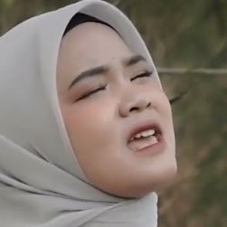 Najwa Yetrina